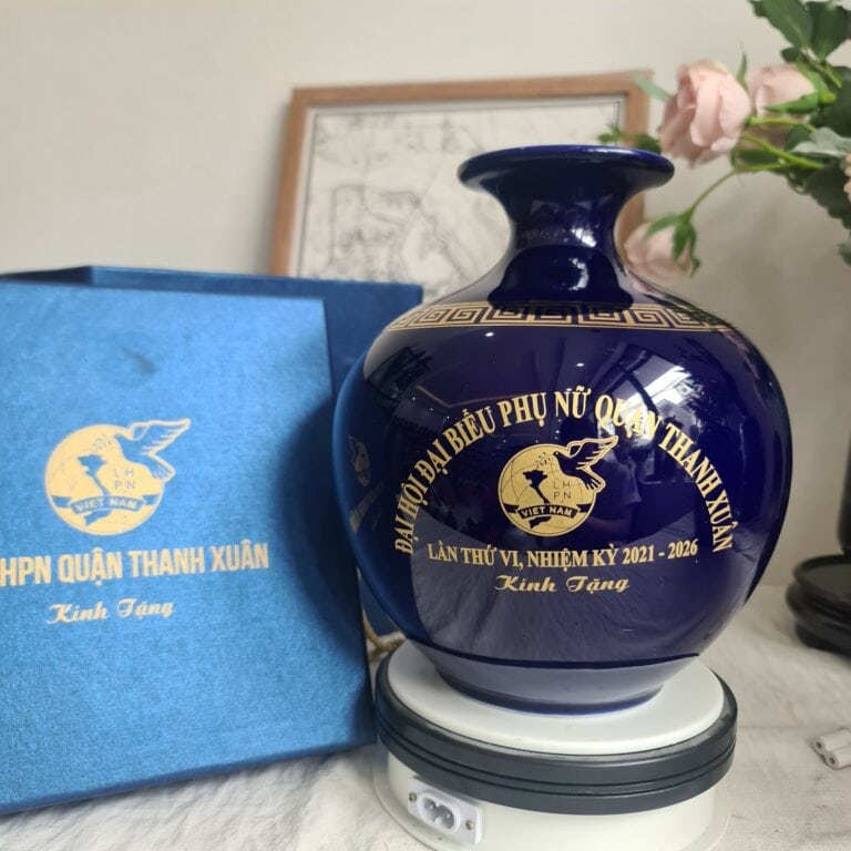Qua tang to chuc Dai Hoi Dai Bieu Phu Nu QUan Thanh Xuan Quang Hau Ceramic